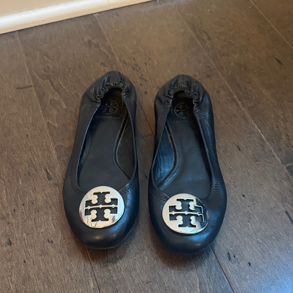 Tory Burch Black Leather Flats with Silver Emblem